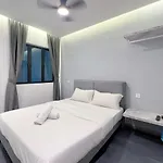 Room Sentosa 5Min To Midvalley By Mwm
