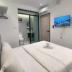 Room Sentosa 5Min To Midvalley By Mwm